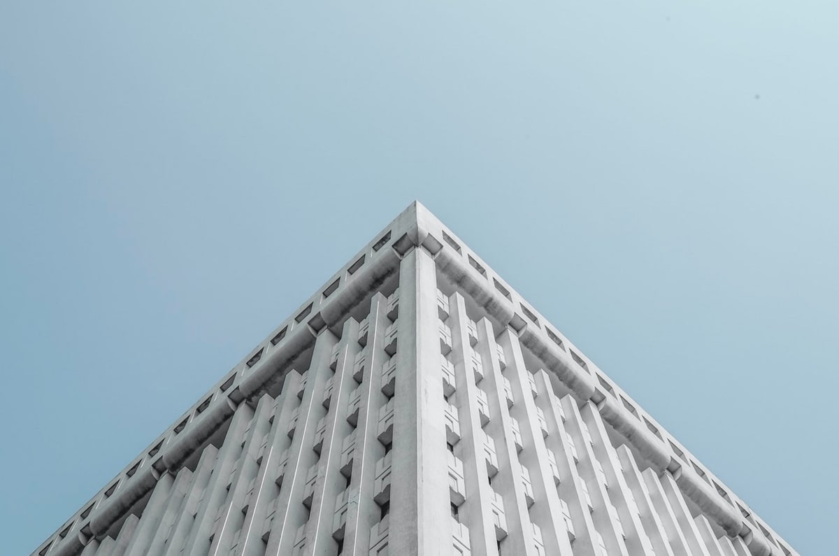 神马影院读法像做题：先问图表口径有没有说明是什么，再把评价句挑出来